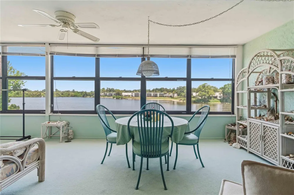 514 SPRING LAKES BOULEVARD Bradenton, FL 34210