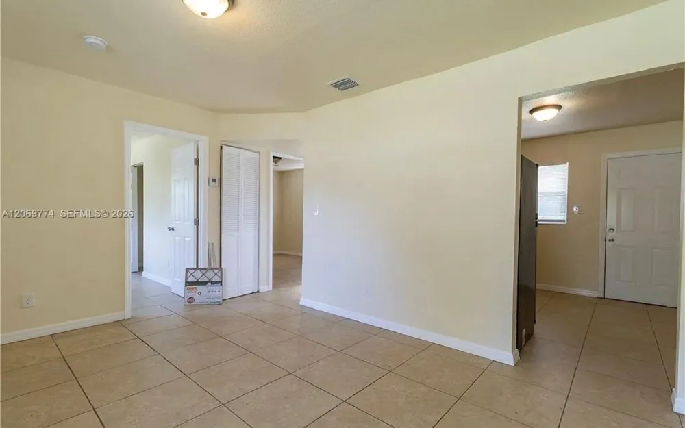 708 14th St #B Fort Pierce, FL 34950