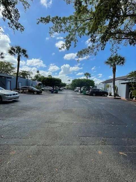 6364 Milk Wagon Ln #6364 Miami Lakes, FL 33014