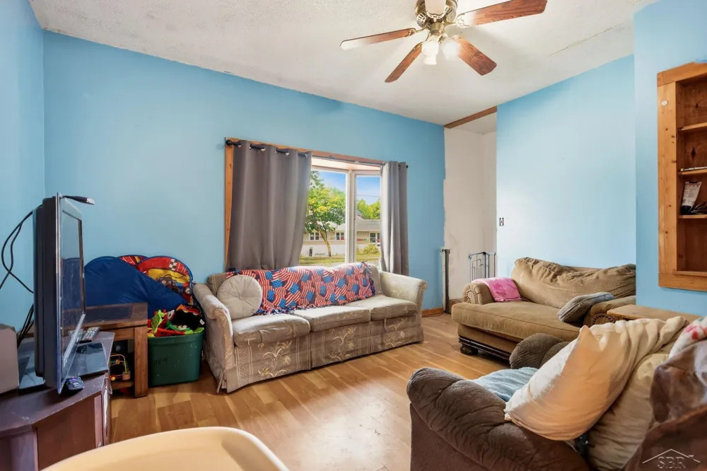 605 W Jenny Street Bay City City, MI 48706
