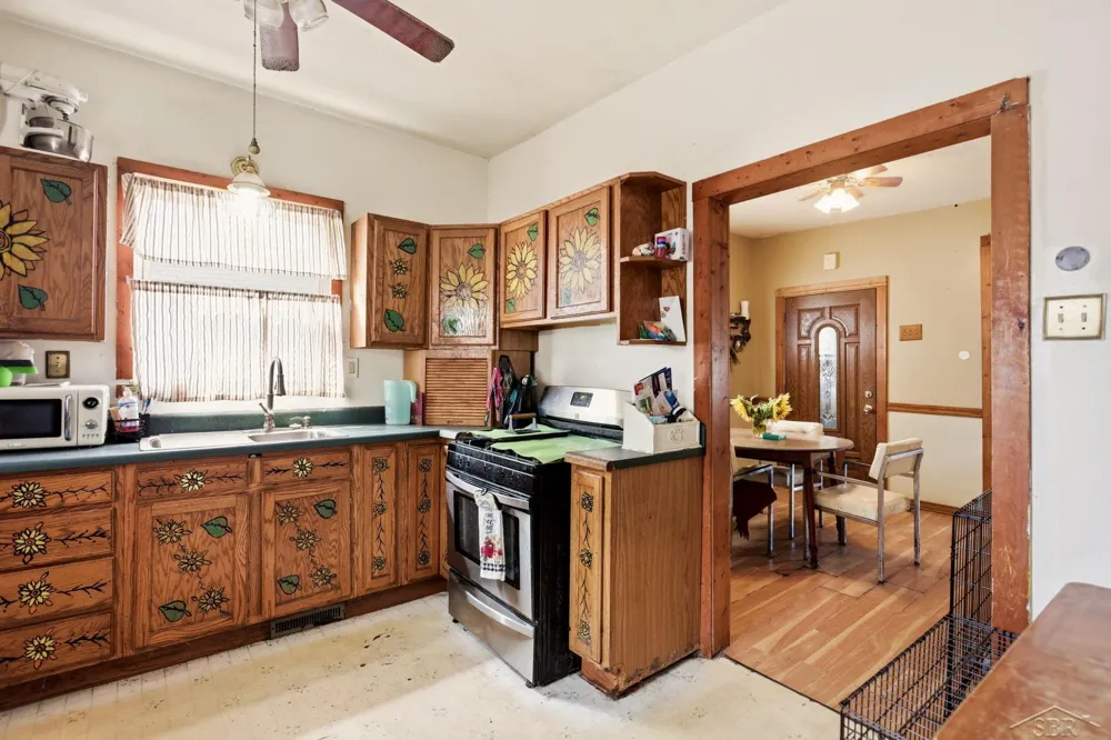 605 W Jenny Street Bay City City, MI 48706