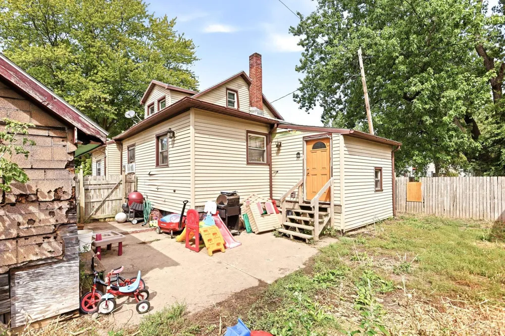 605 W Jenny Street Bay City City, MI 48706