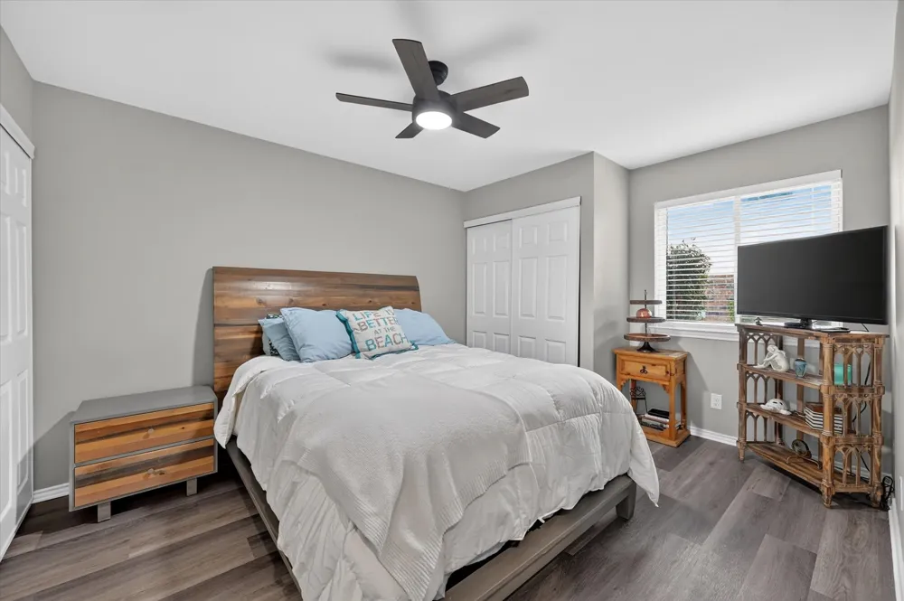 5662 Cedar Creek Drive Benbrook, TX 76109