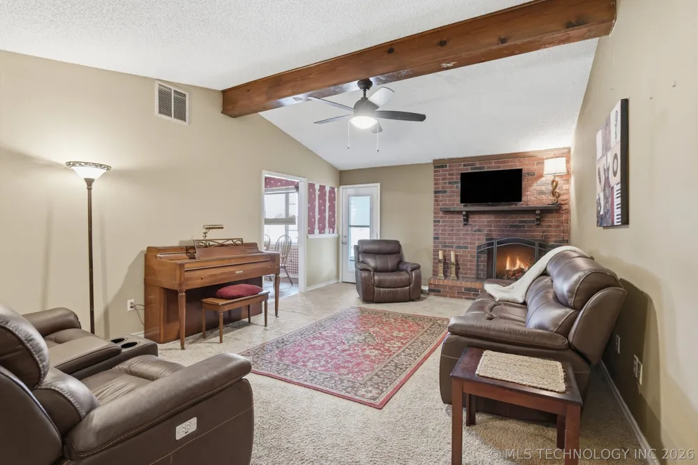 583 Gibson Place Mannford, OK 74044