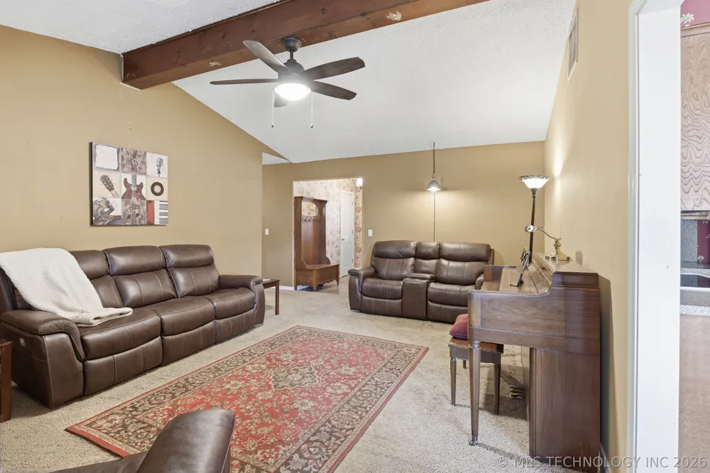 583 Gibson Place Mannford, OK 74044