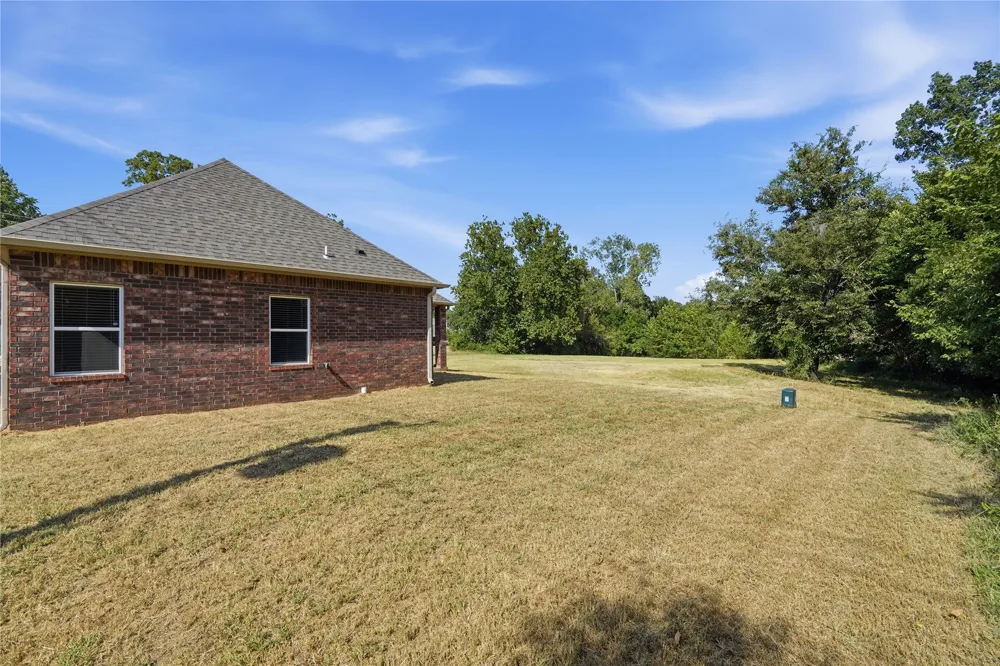 101 Woodview Lane Sapulpa, OK 74066