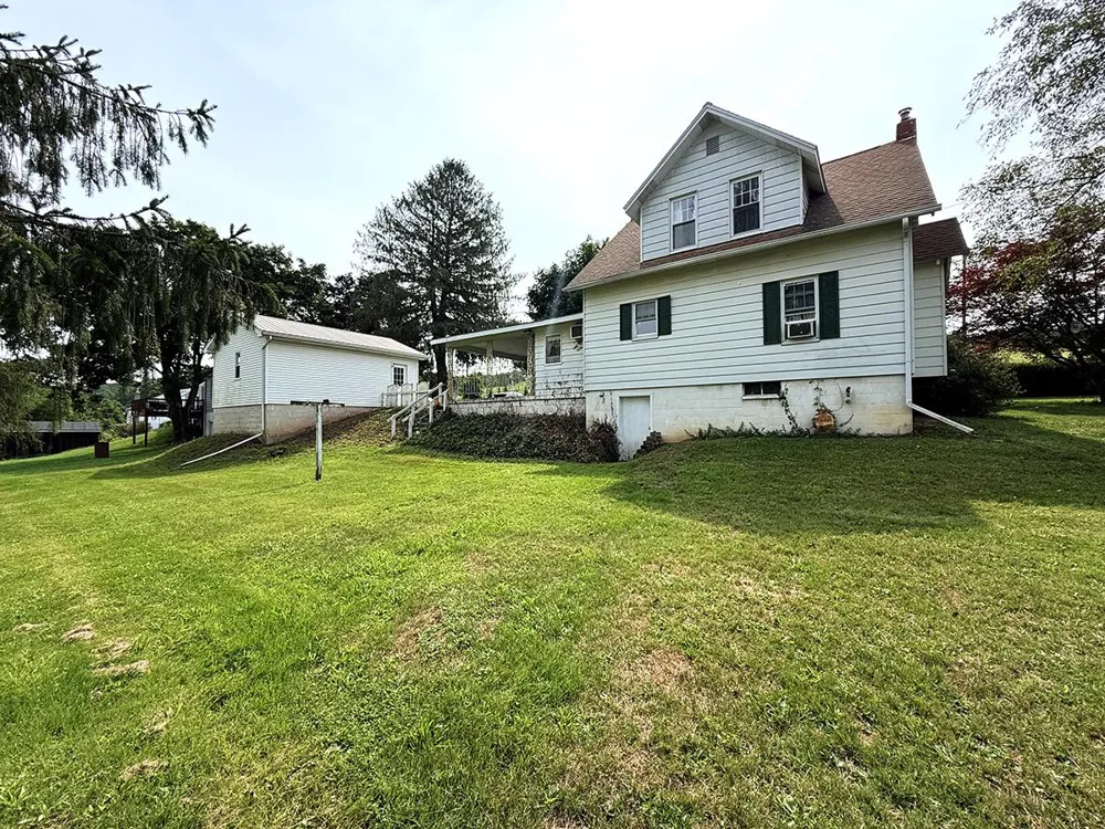 6620 SPRING ROAD Shermans Dale, PA 17090