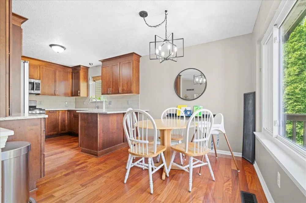 603 Cattail Lane Pinckney Village, MI 48169