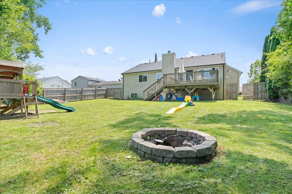 603 Cattail Lane Pinckney Village, MI 48169