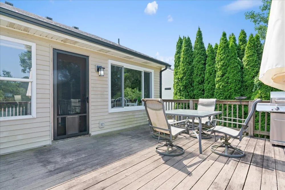 603 Cattail Lane Pinckney Village, MI 48169