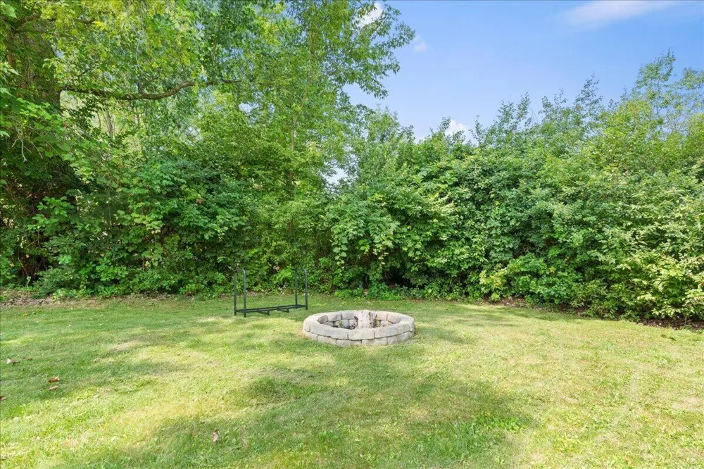 603 Cattail Lane Pinckney Village, MI 48169