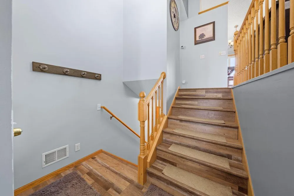735 Laura Street Prescott, WI 54021