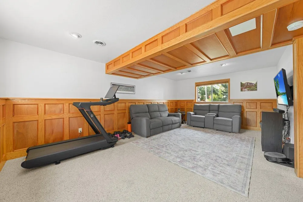 735 Laura Street Prescott, WI 54021