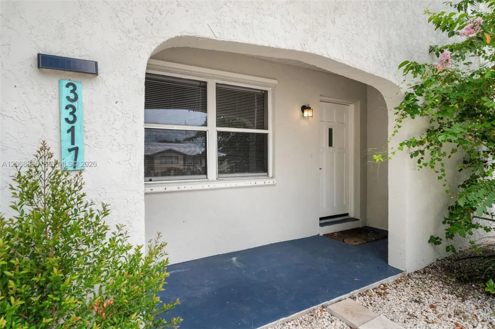 3317 NE Jeannette Dr #. Jensen Beach, FL 34957