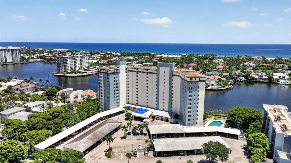 555 SE 6TH AVENUE #4F Delray Beach, FL 33483