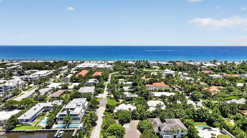 555 SE 6TH AVENUE #4F Delray Beach, FL 33483