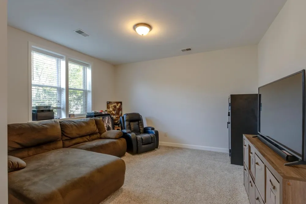 4900 Tulip Grove Ln Hermitage, TN 37076