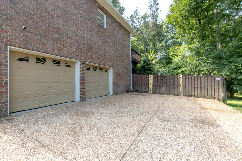 4900 Tulip Grove Ln Hermitage, TN 37076
