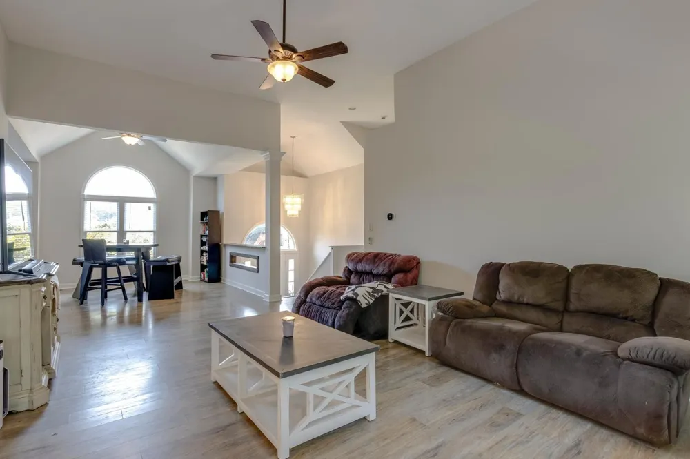4900 Tulip Grove Ln Hermitage, TN 37076