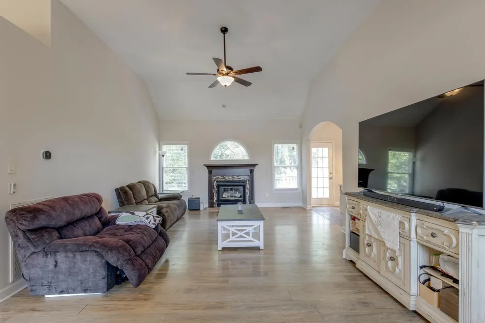 4900 Tulip Grove Ln Hermitage, TN 37076