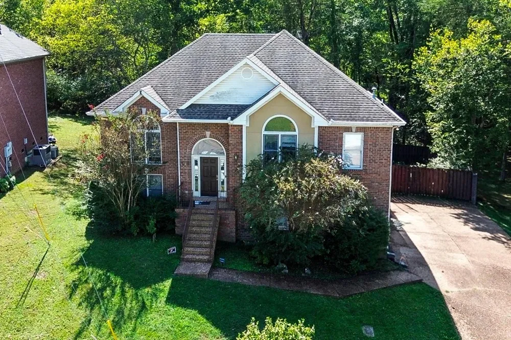 4900 Tulip Grove Ln Hermitage, TN 37076