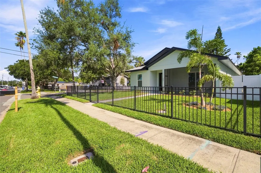 502 BELTREES STREET Dunedin, FL 34698