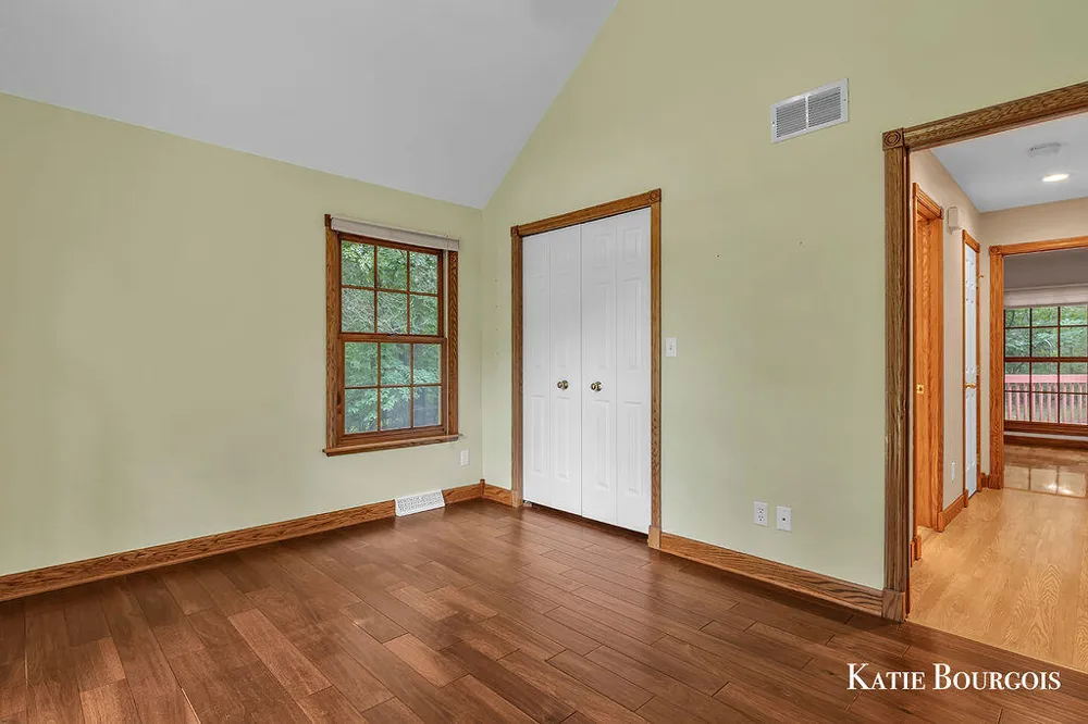 5180 Brookestone Drive NE Rockford, MI 49341