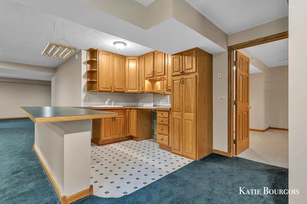 5180 Brookestone Drive NE Rockford, MI 49341