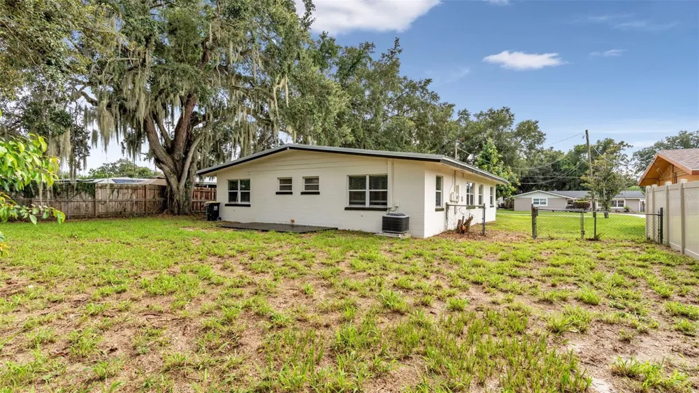 112 TERRACE DRIVE Winter Haven, FL 33884