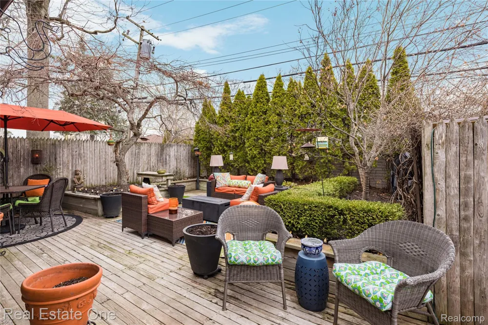 21901 Shore Pointe Lane #39 St Clair Shores City, MI 48080