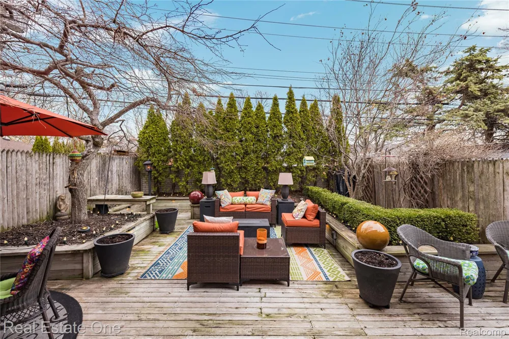 21901 Shore Pointe Lane #39 St Clair Shores City, MI 48080