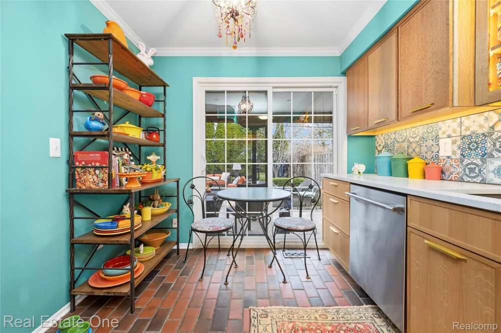 21901 Shore Pointe Lane #39 St Clair Shores City, MI 48080
