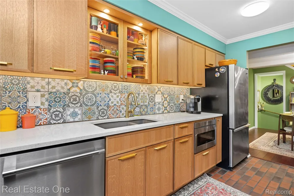 21901 Shore Pointe Lane #39 St Clair Shores City, MI 48080