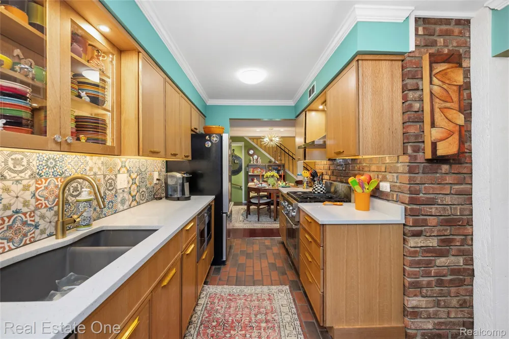 21901 Shore Pointe Lane #39 St Clair Shores City, MI 48080