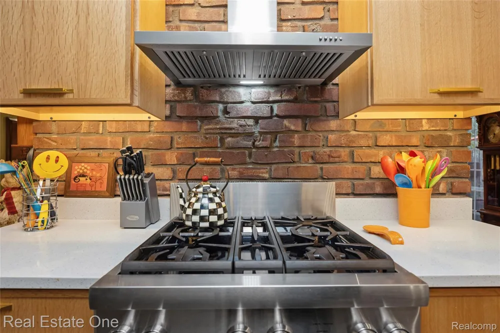 21901 Shore Pointe Lane #39 St Clair Shores City, MI 48080