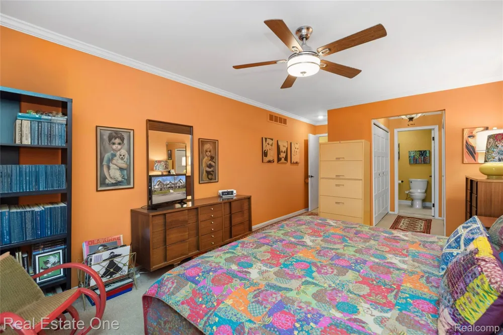 21901 Shore Pointe Lane #39 St Clair Shores City, MI 48080