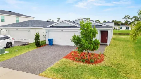 1338 Colebrook Cir S.