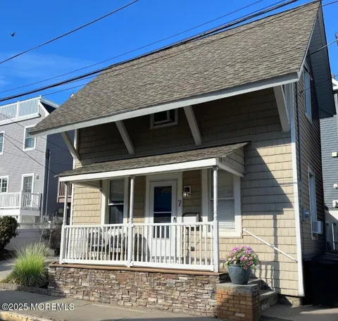 7 Surf Street
