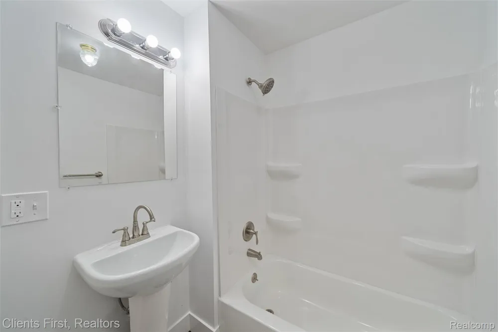 417 Ainsworth Circle Ypsilanti City, MI 48197
