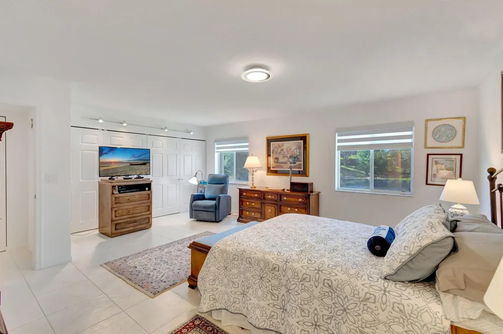 5746 CRYSTAL SHORES DRIVE #103 Boynton Beach, FL 33437