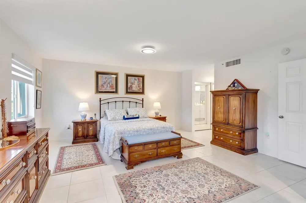 5746 CRYSTAL SHORES DRIVE #103 Boynton Beach, FL 33437