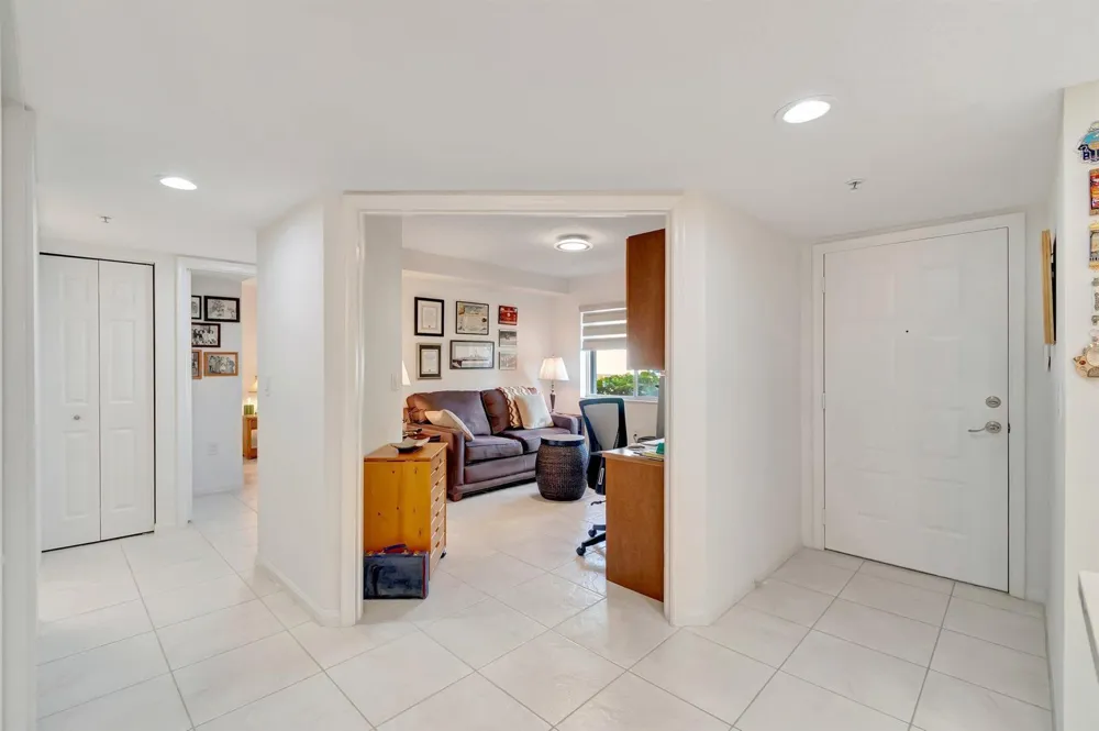 5746 CRYSTAL SHORES DRIVE #103 Boynton Beach, FL 33437