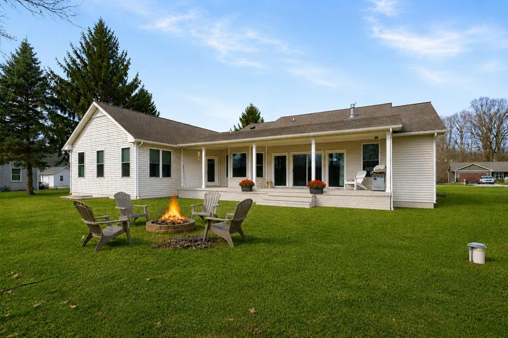 3220 Fairhaven Drive Allegan, MI 49010