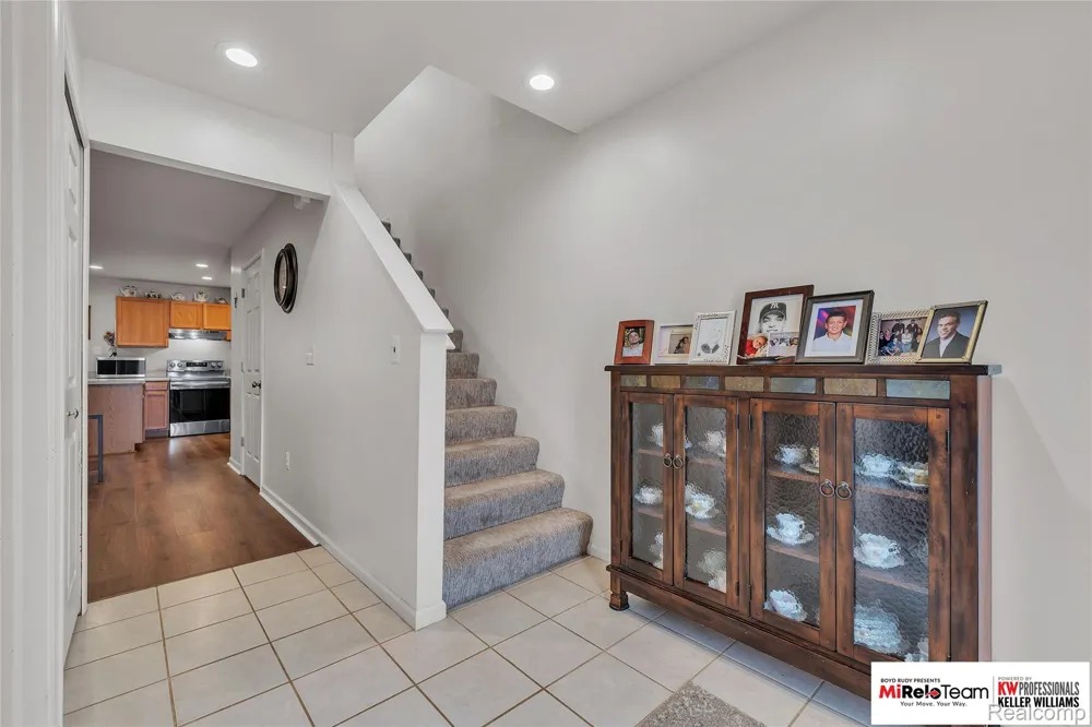 19508 Stanford Lane #5 Roseville City, MI 48066