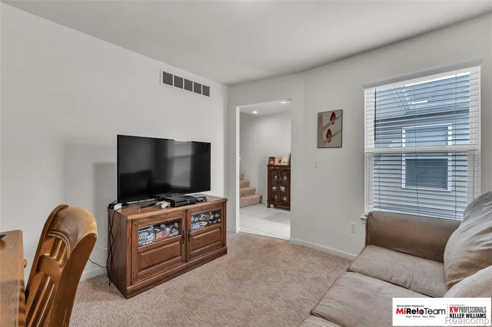 19508 Stanford Lane #5 Roseville City, MI 48066