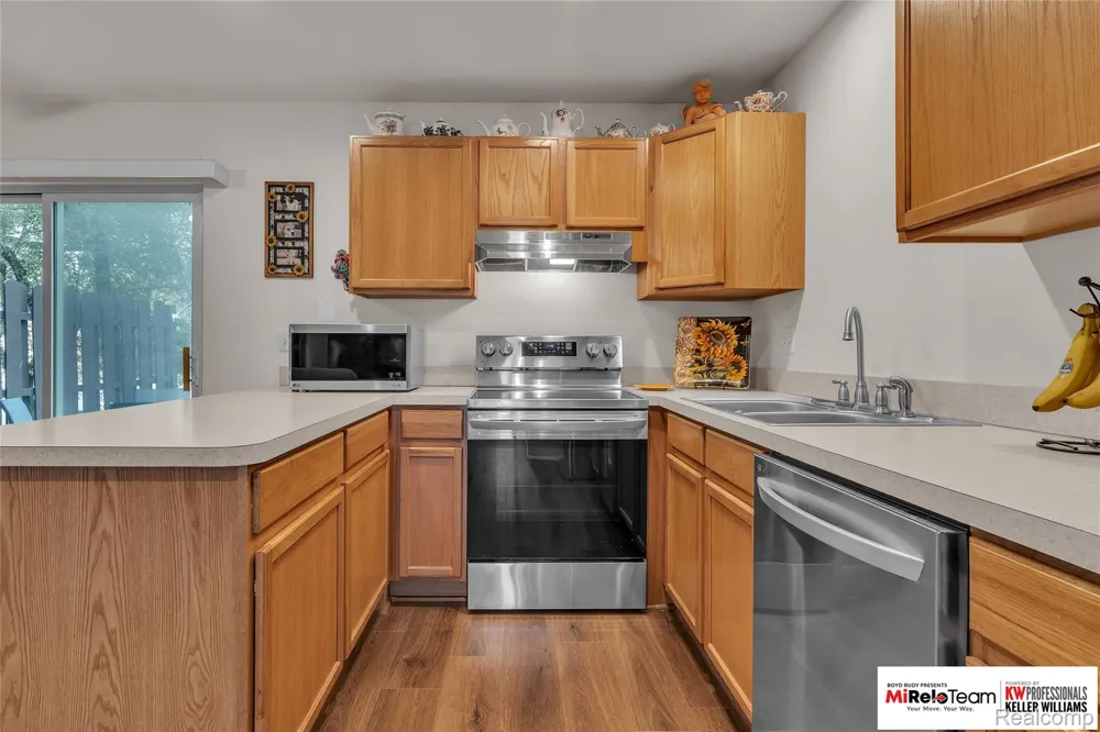 19508 Stanford Lane #5 Roseville City, MI 48066