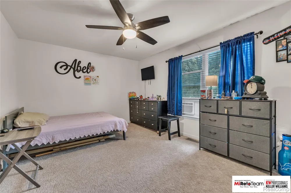 19508 Stanford Lane #5 Roseville City, MI 48066