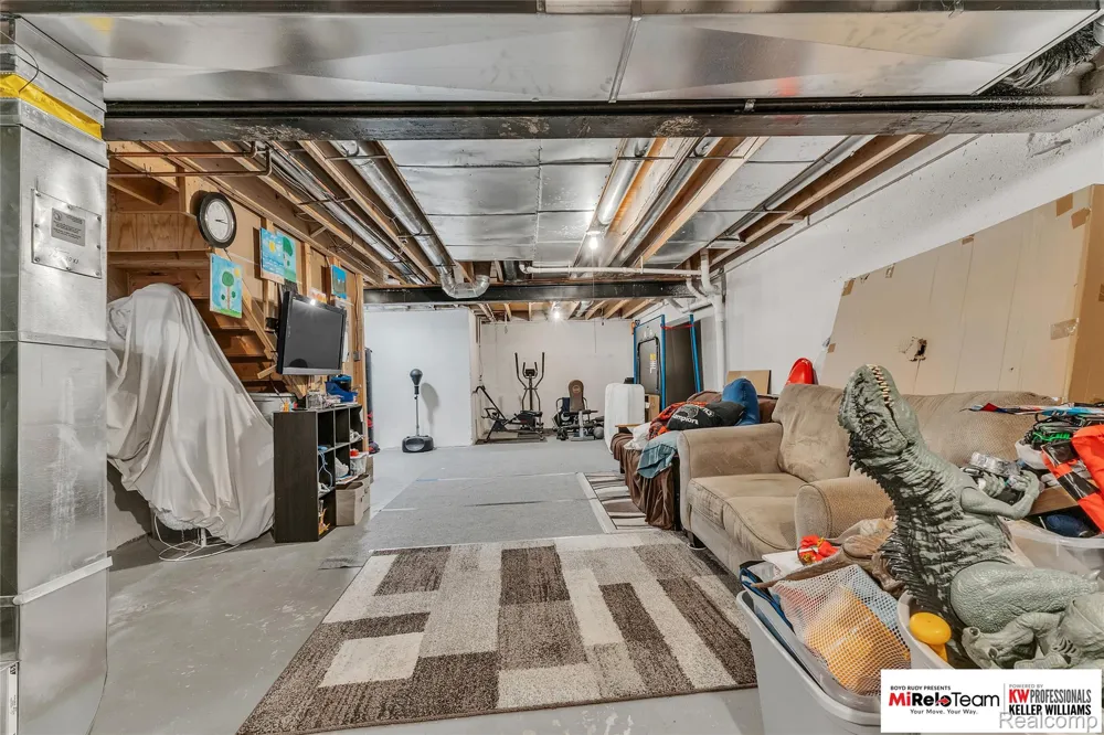 19508 Stanford Lane #5 Roseville City, MI 48066