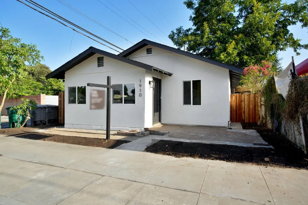 1910 Gaither Street Selma, CA 93662