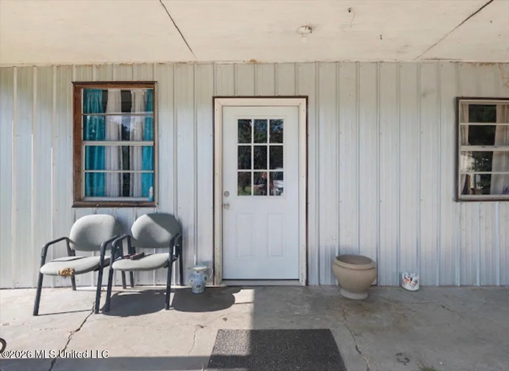 3224 Old Jackson Road Forest, MS 39074